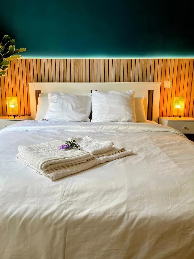 Sunshine Getaway - Stylish Studio In The Heart Of Nice France