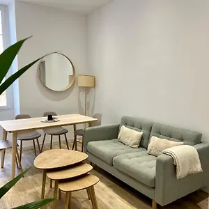 3 Pieces A Apartment