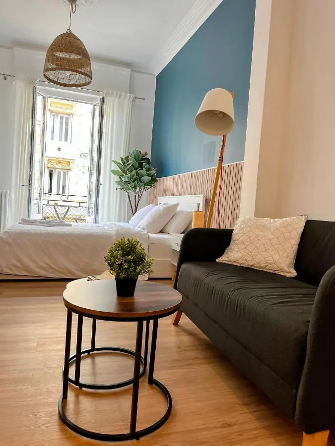 Sunshine Getaway - Stylish Studio In The Heart Of Nice 0*,