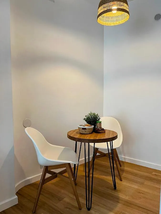 Sunshine Getaway - Stylish Studio In The Heart Of Nice 0*,  France